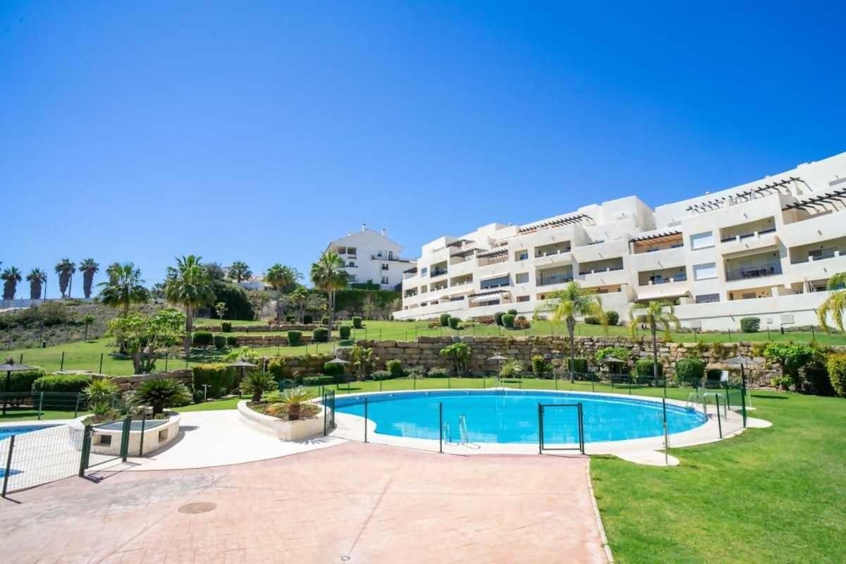 Cyv Nice Apartment W A Pool Close To The Beach Benalmádena Exteriör bild